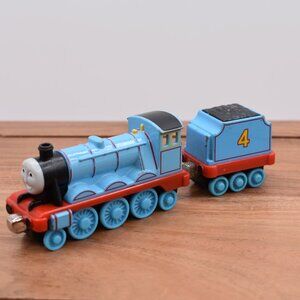 Gordon 4 and Tender Diecast Trackmaster Push Along Train Engine Take and Play